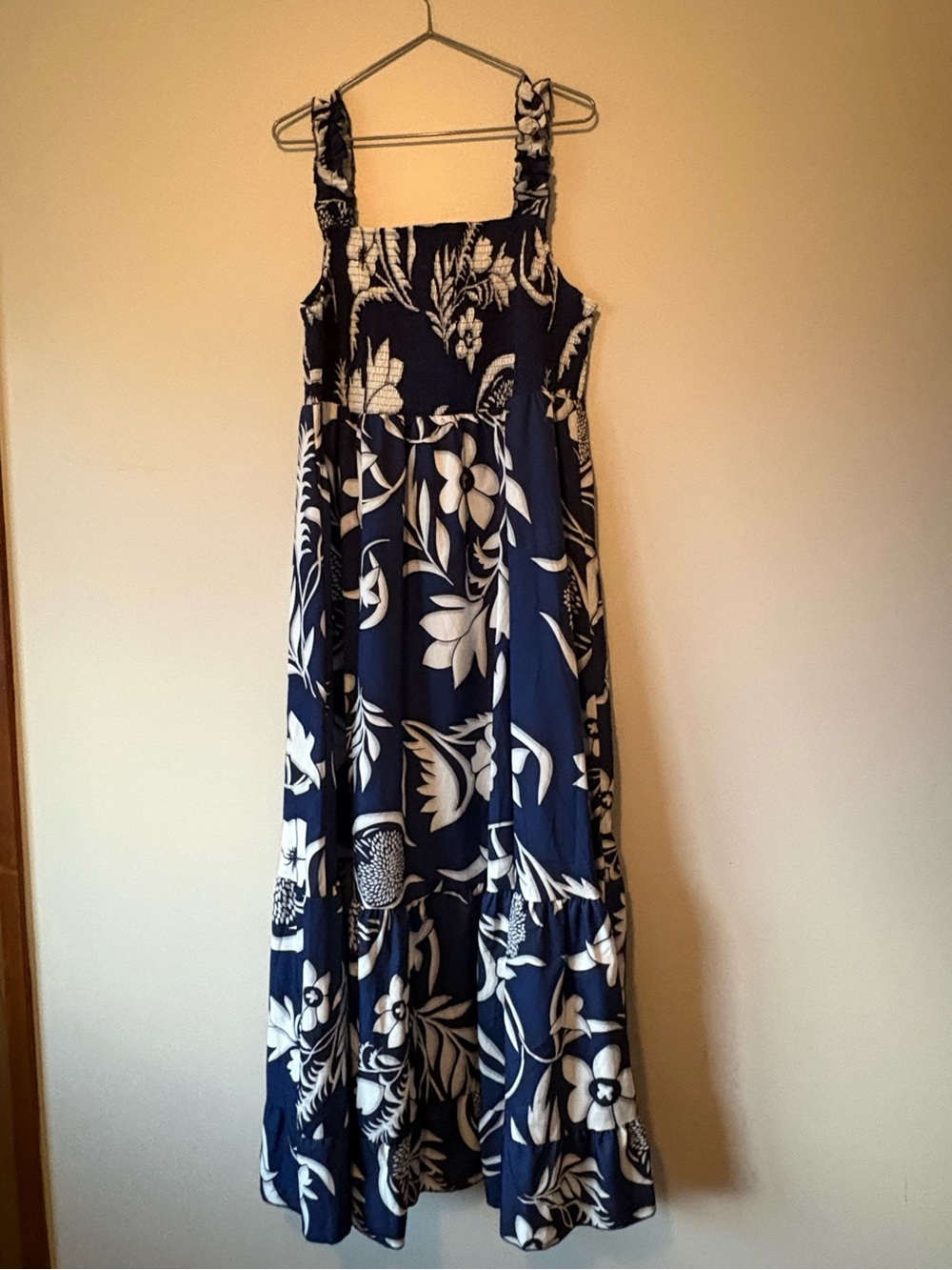 SHEIN Navy and White Floral Smocked Maxi Dress